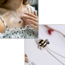 Cargar imagen en el visor de la galería, Collar en forma de abeja  - Ozerty
